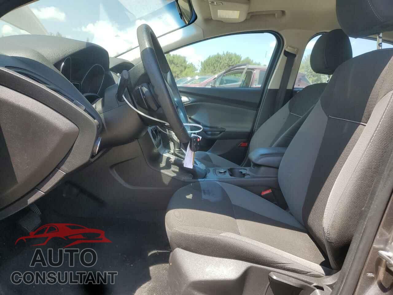 FORD FOCUS 2014 - 1FADP3K23EL365975