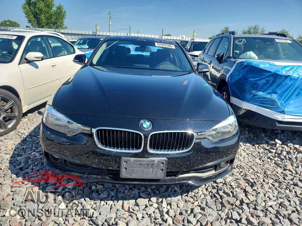 BMW 3 SERIES 2016 - WBA8A3C57GK551384