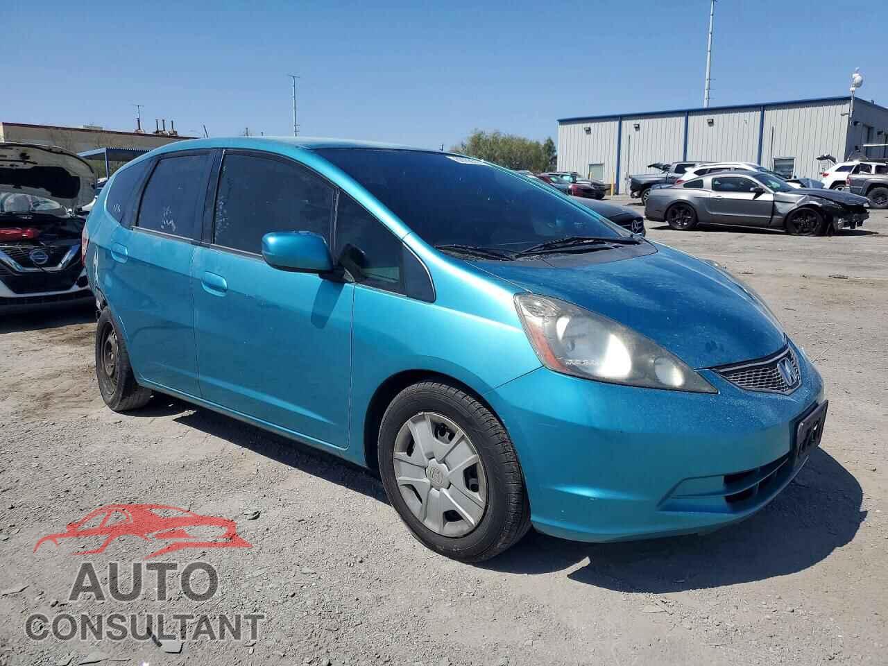 HONDA FIT 2013 - JHMGE8H32DC019729
