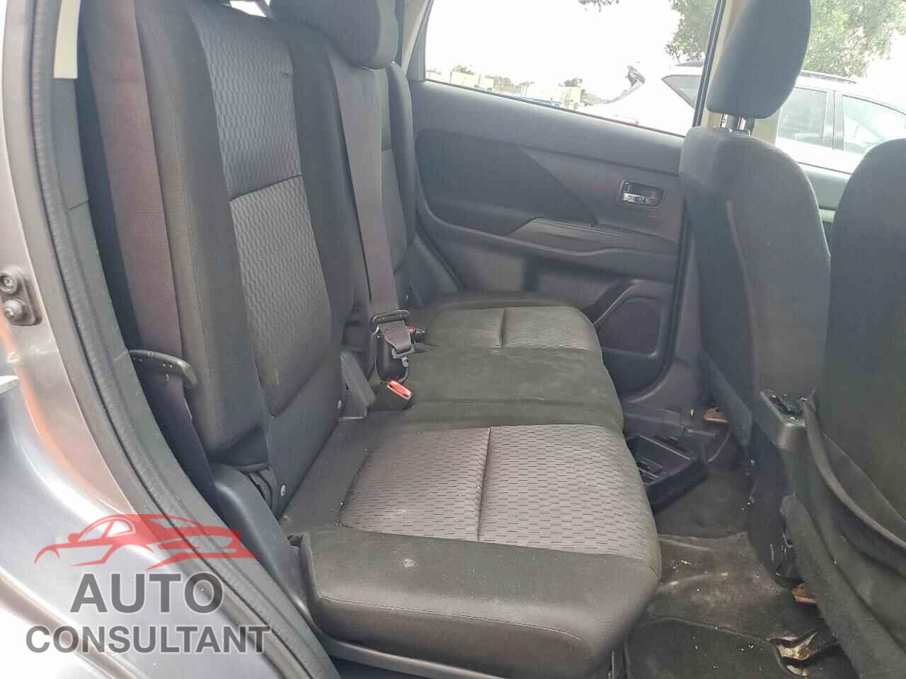 MITSUBISHI OUTLANDER 2014 - JA4AD2A32EZ016128