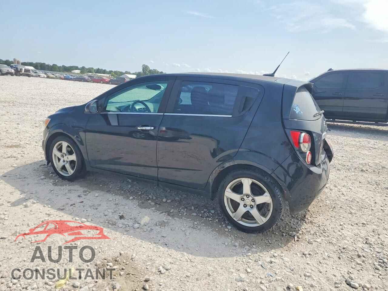 CHEVROLET SONIC 2012 - 1G1JF6SB0C4215193