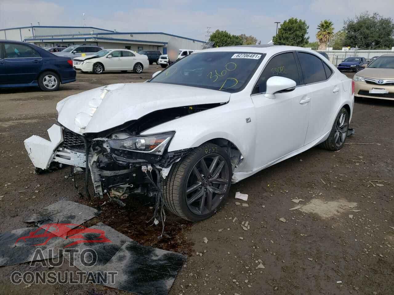 LEXUS IS 2018 - JTHBZ1D24J5032047