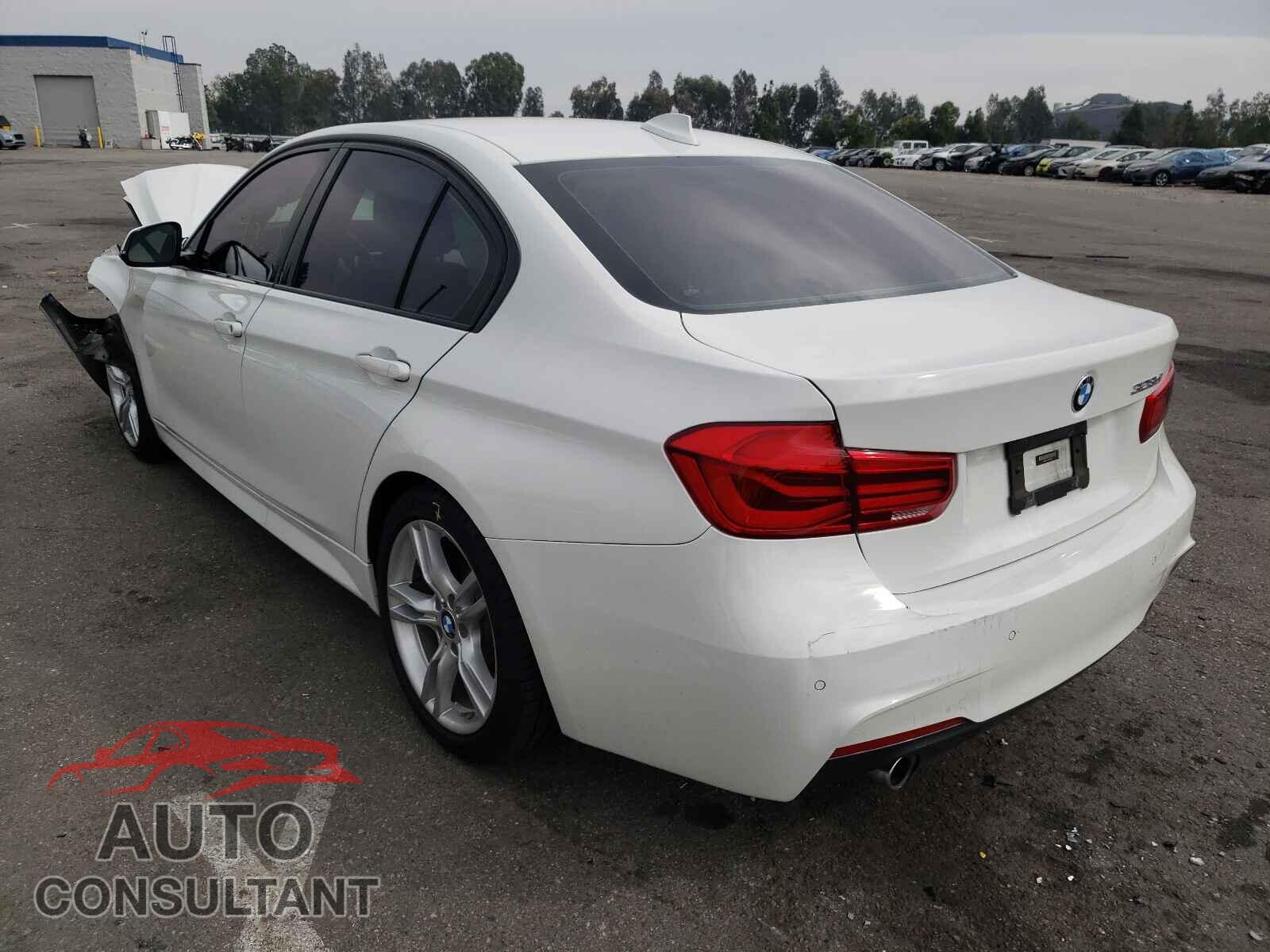BMW 3 SERIES 2017 - WBA8E5C3XHK388861