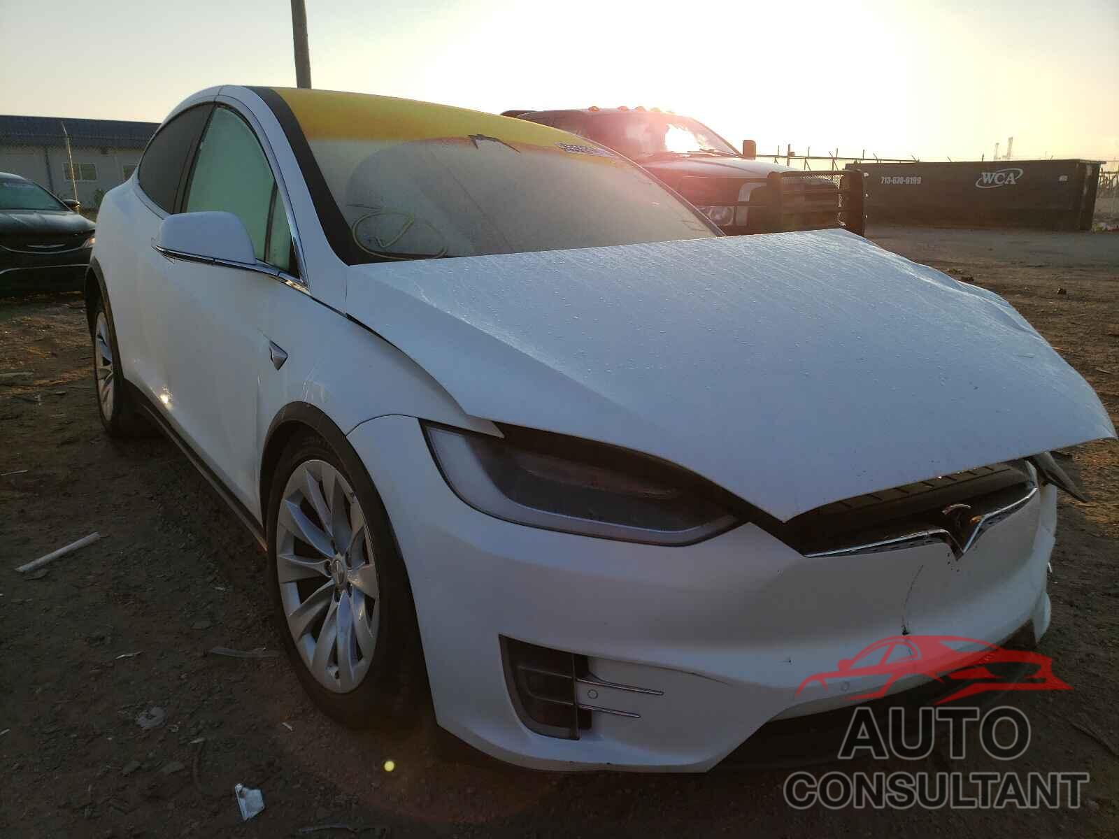 TESLA MODEL X 2016 - 5YJXCBE28GF033660