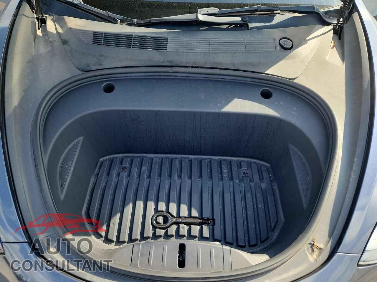 TESLA MODEL 3 2022 - 5YJ3E1EA0NF331675