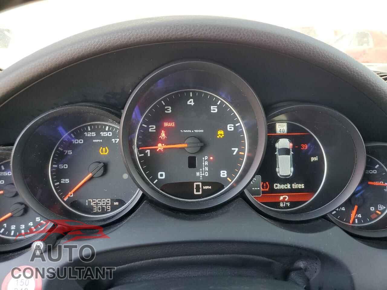 PORSCHE CAYENNE 2016 - WP1AA2A21GLA03607