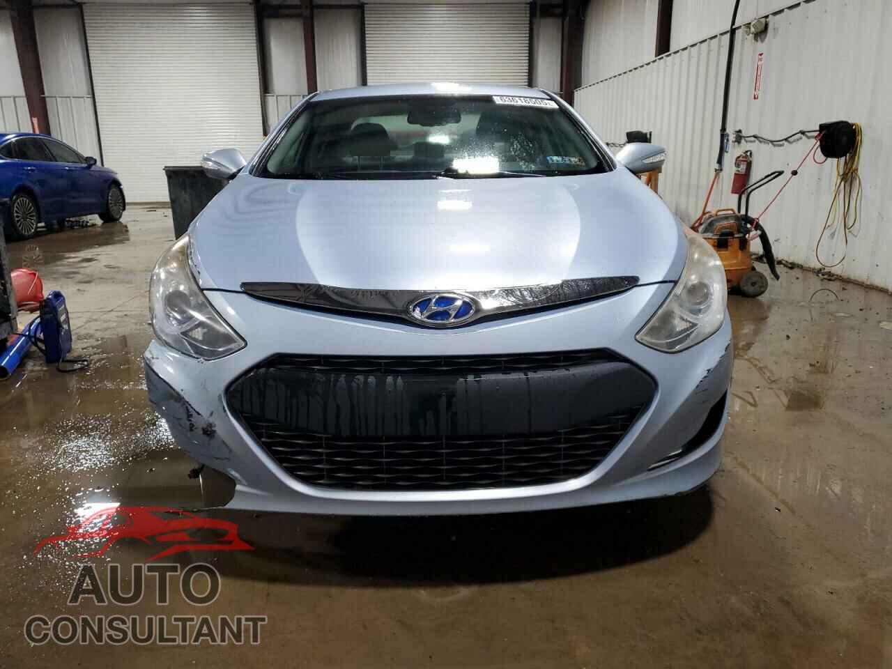 HYUNDAI SONATA 2013 - KMHEC4A47DA084268