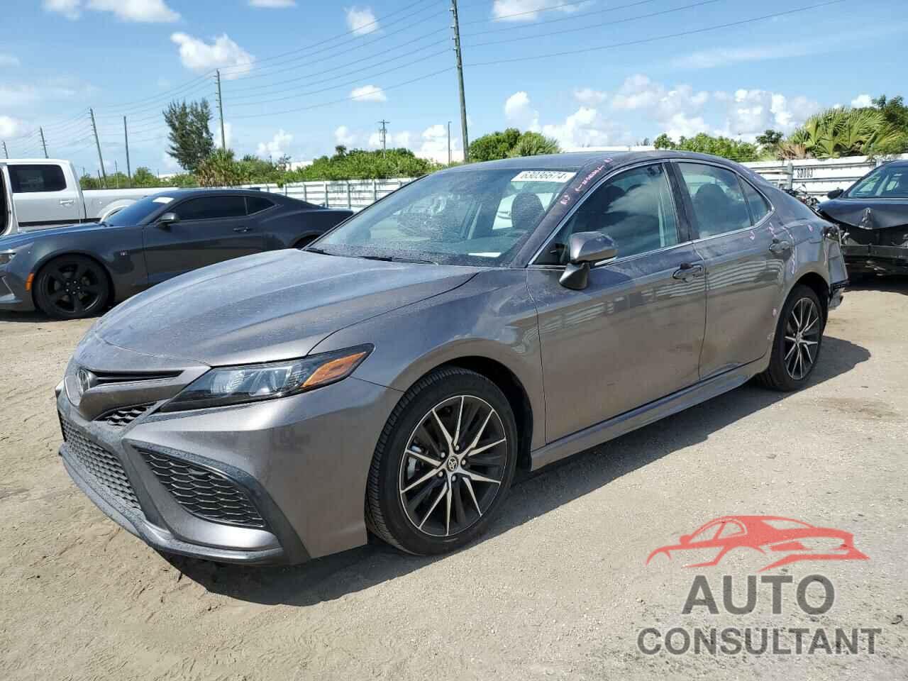 TOYOTA CAMRY 2024 - 4T1S11AK1RU247234