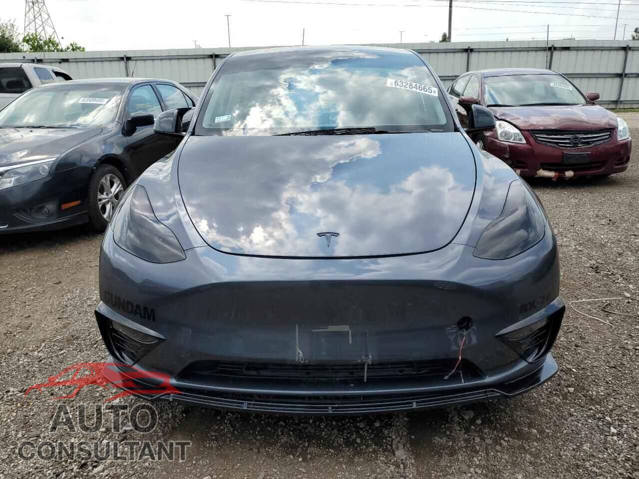 TESLA MODEL Y 2023 - 7SAYGDEE0PF828316