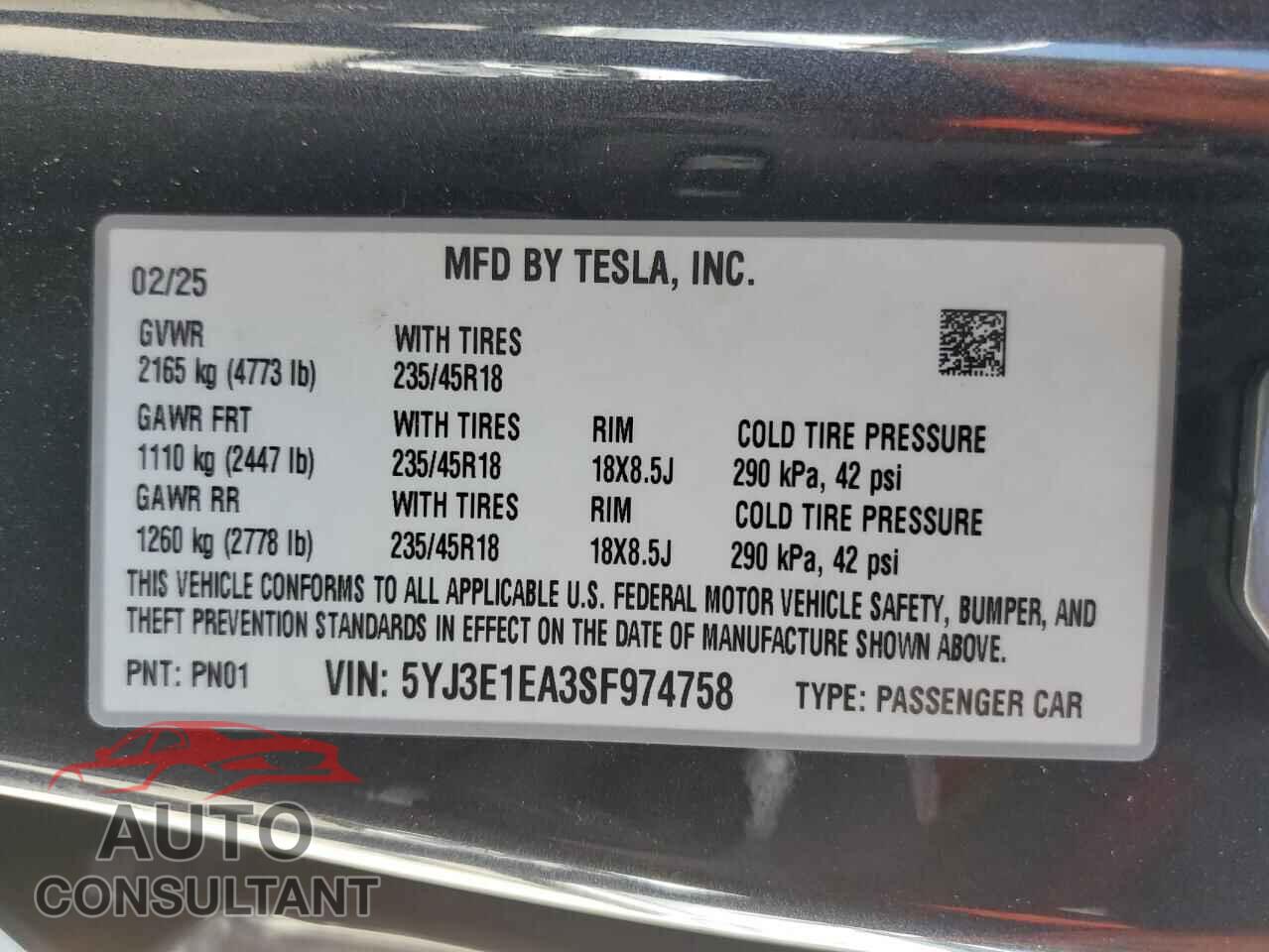 TESLA MODEL 3 2025 - 5YJ3E1EA3SF974758
