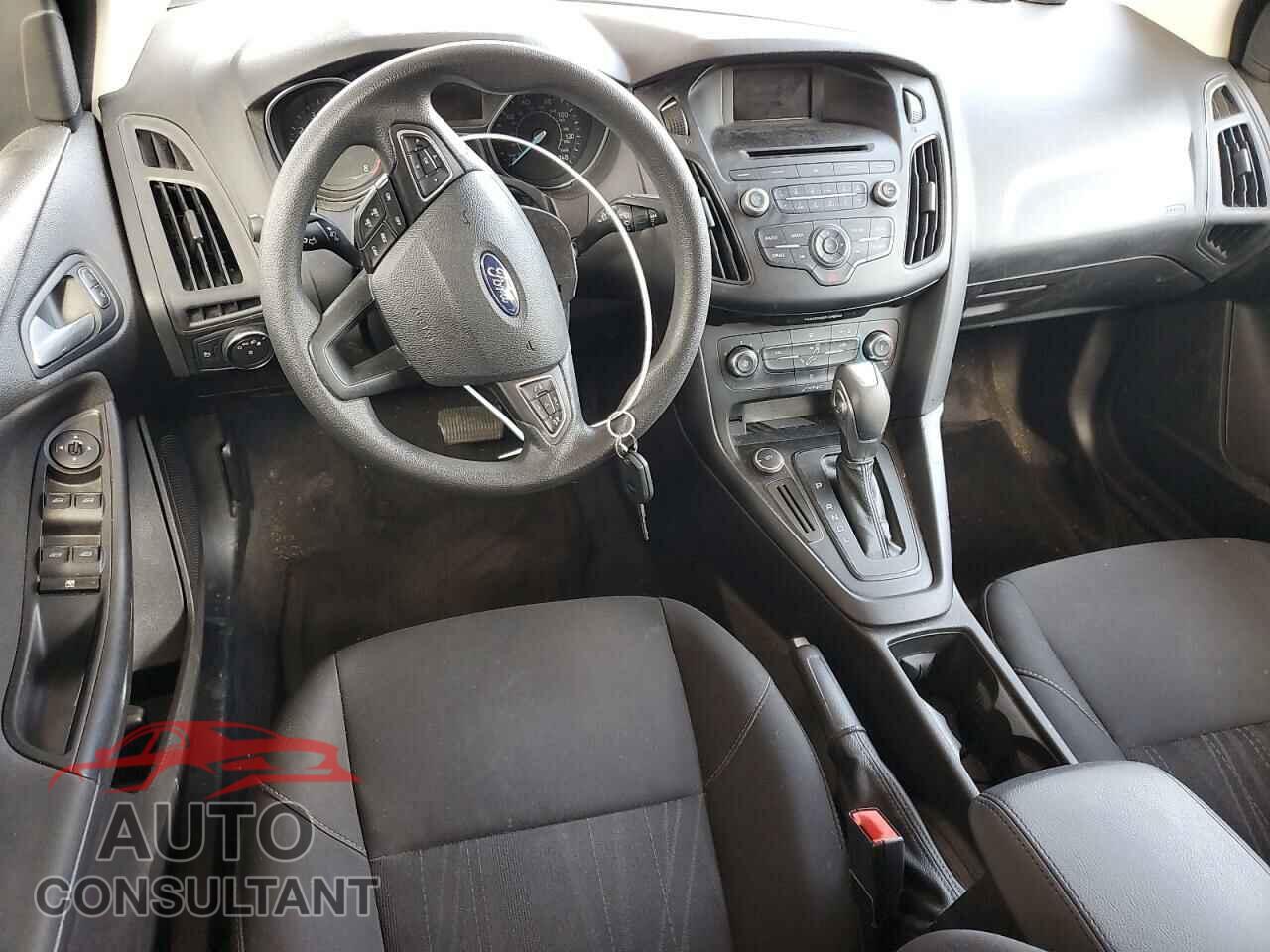 FORD FOCUS 2016 - 1FADP3K29GL376028