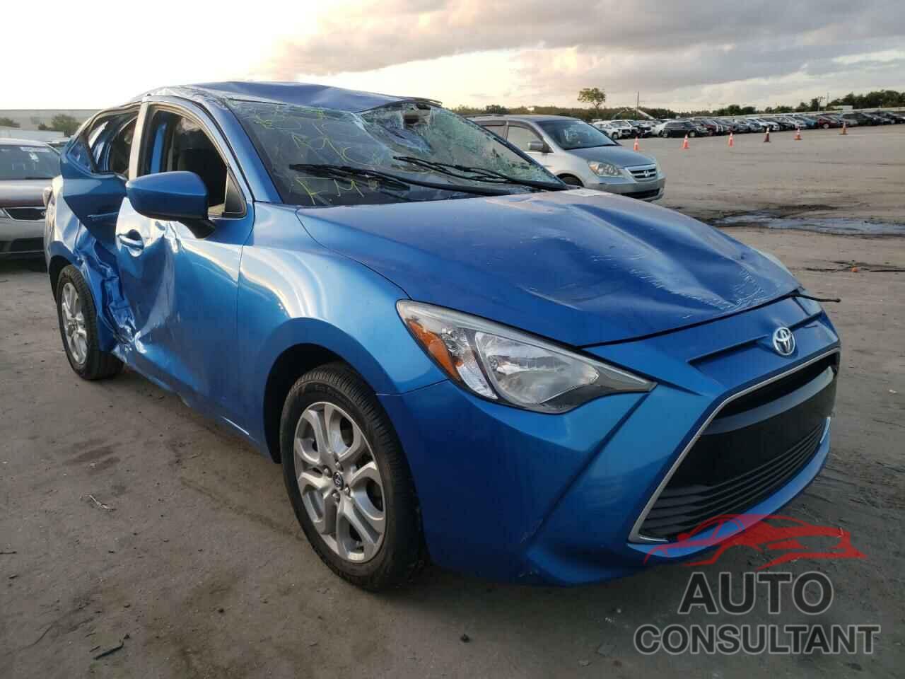 TOYOTA YARIS 2017 - 3MYDLBYV2HY150540