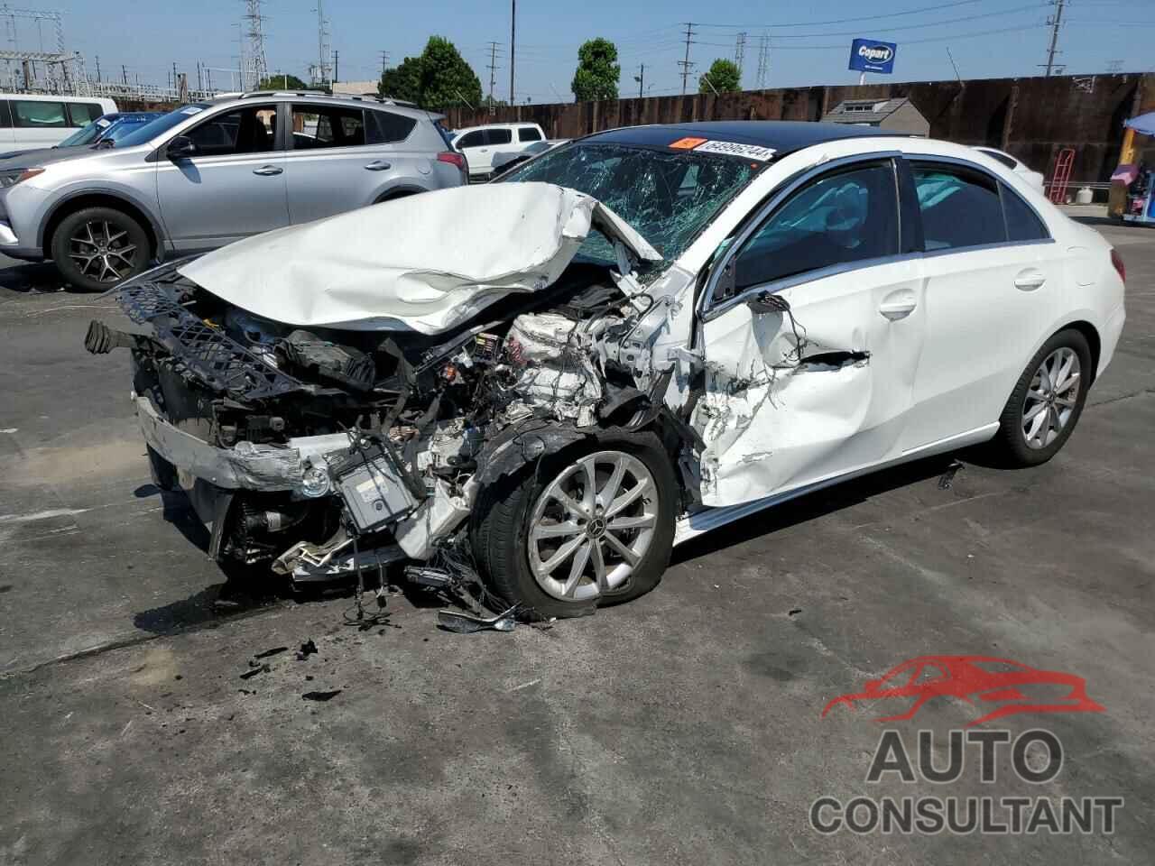 MERCEDES-BENZ A-CLASS 2019 - WDD3G4EB0KW015274