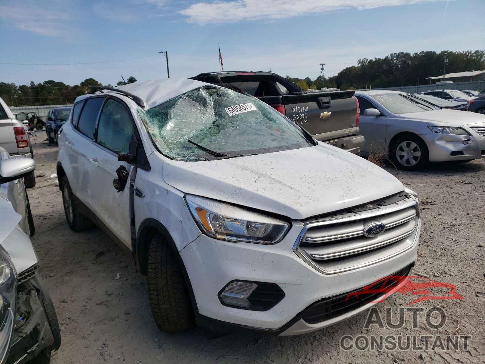 FORD ESCAPE 2018 - 1FMCU0GD0JUB31641