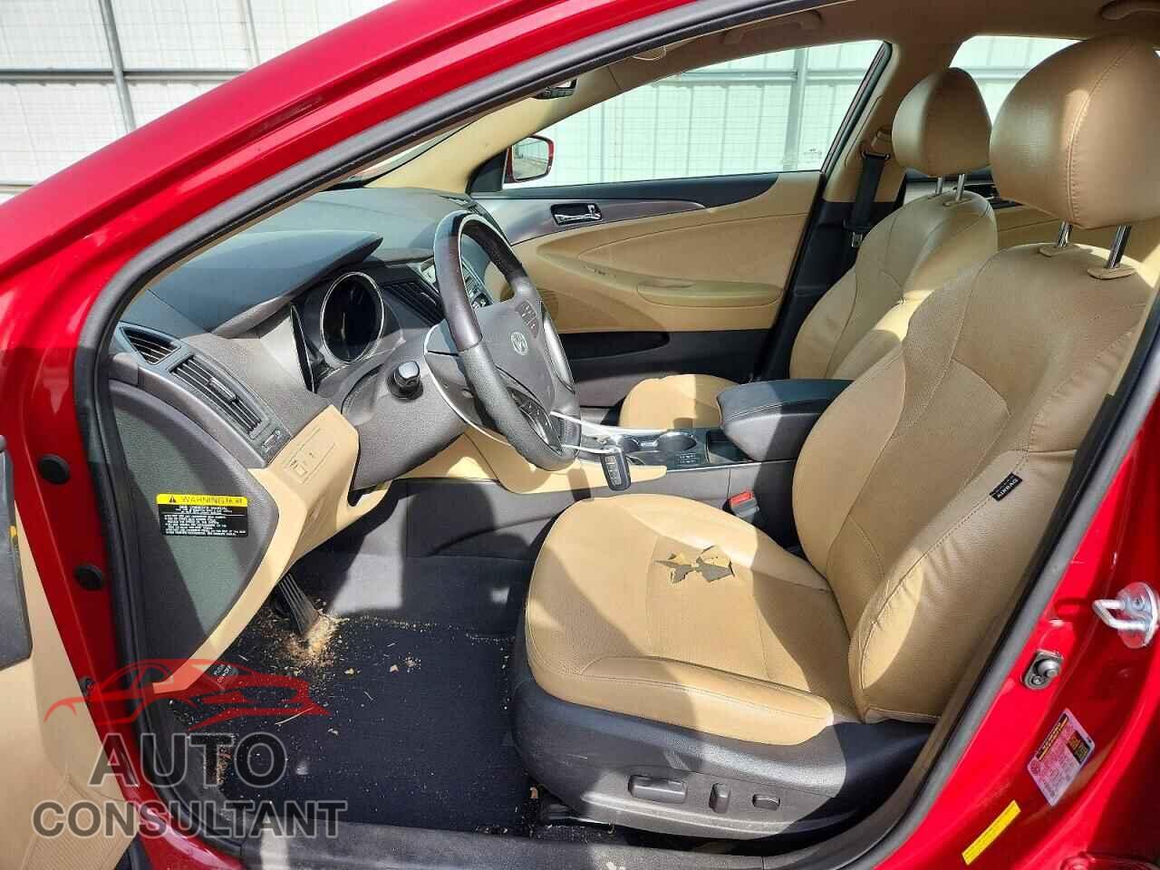 HYUNDAI SONATA 2012 - KMHEC4A45CA059948