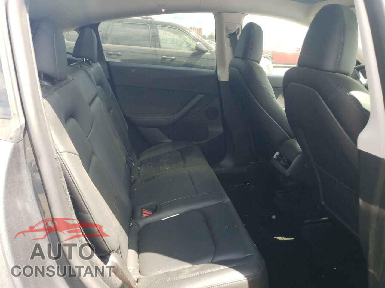 TESLA MODEL Y 2022 - 7SAYGDEE3NA007737