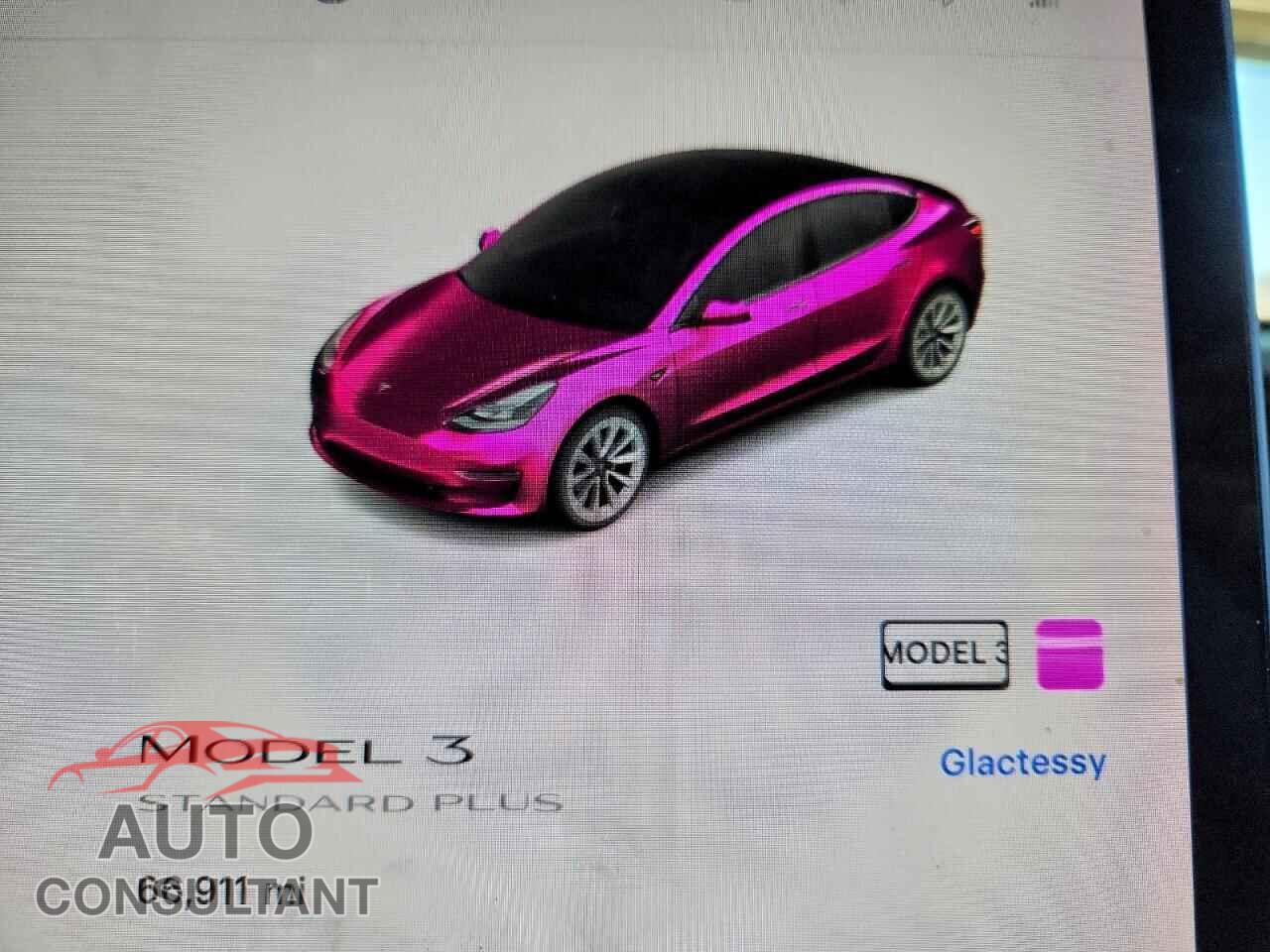 TESLA MODEL 3 2021 - 5YJ3E1EA5MF876690
