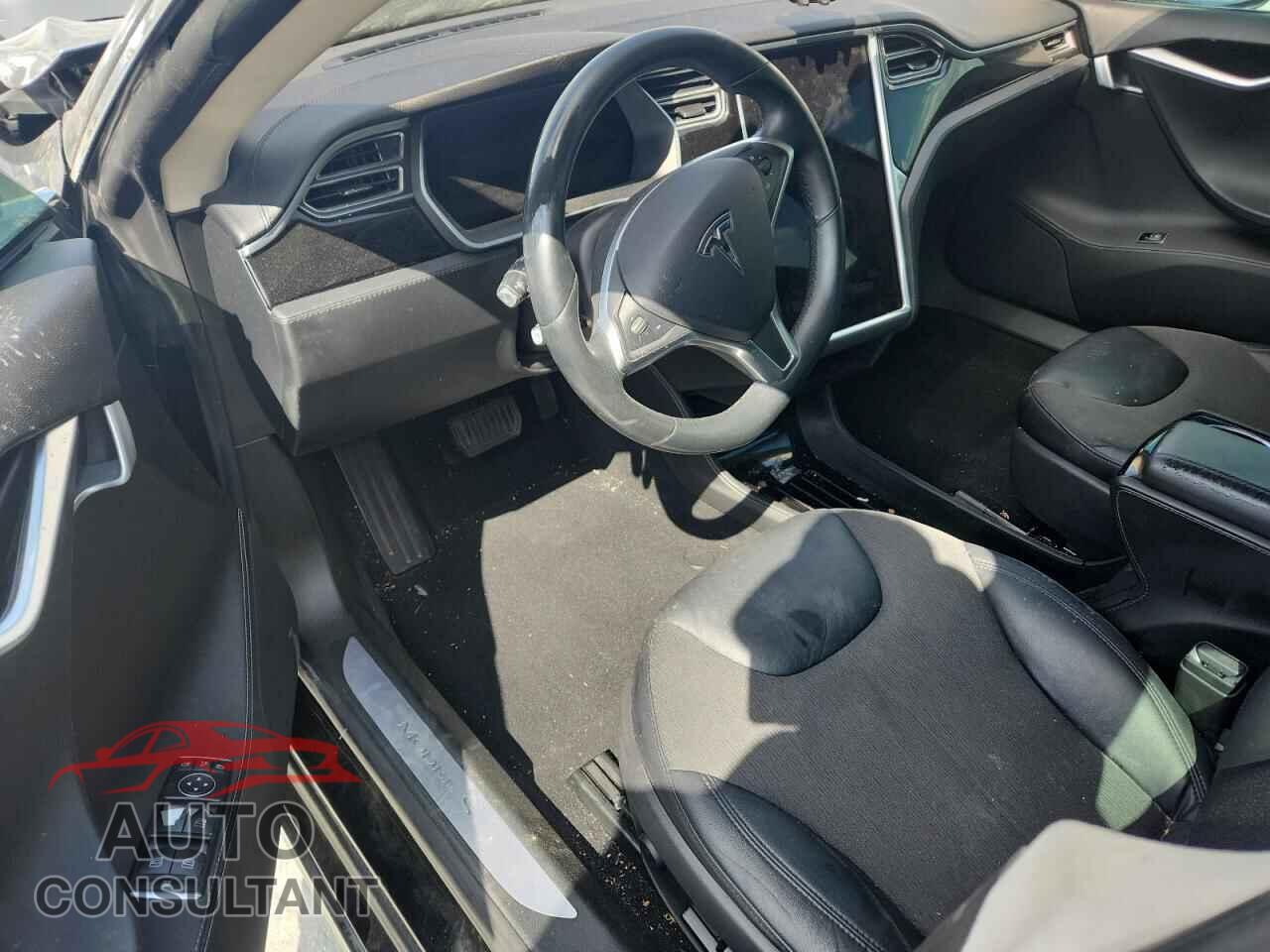 TESLA MODEL S 2015 - 5YJSA1S1XFF080337