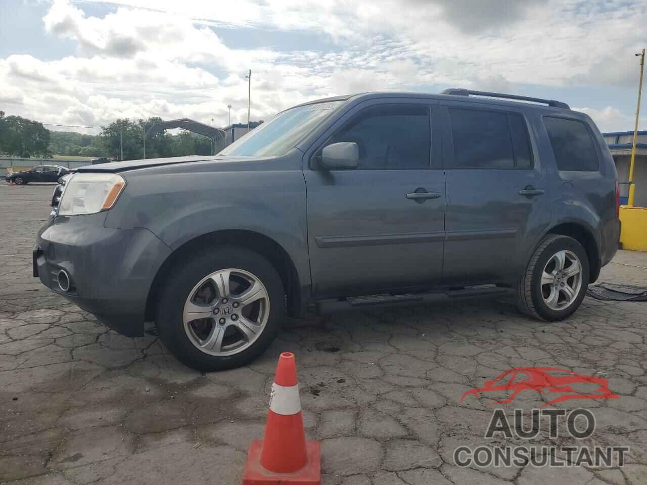 HONDA PILOT 2013 - 5FNYF4H62DB061360