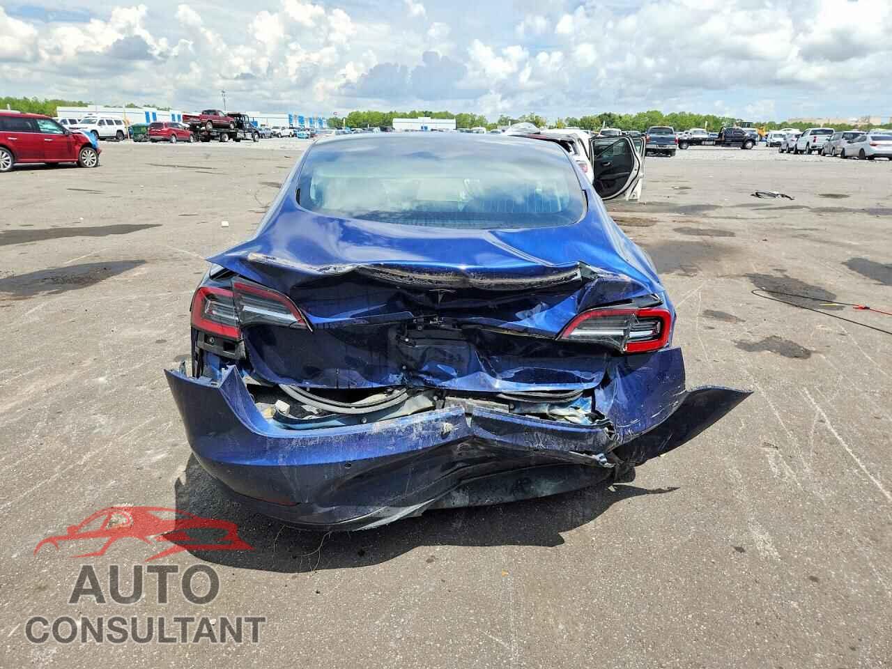 TESLA MODEL 3 2018 - 5YJ3E1EB0JF115182