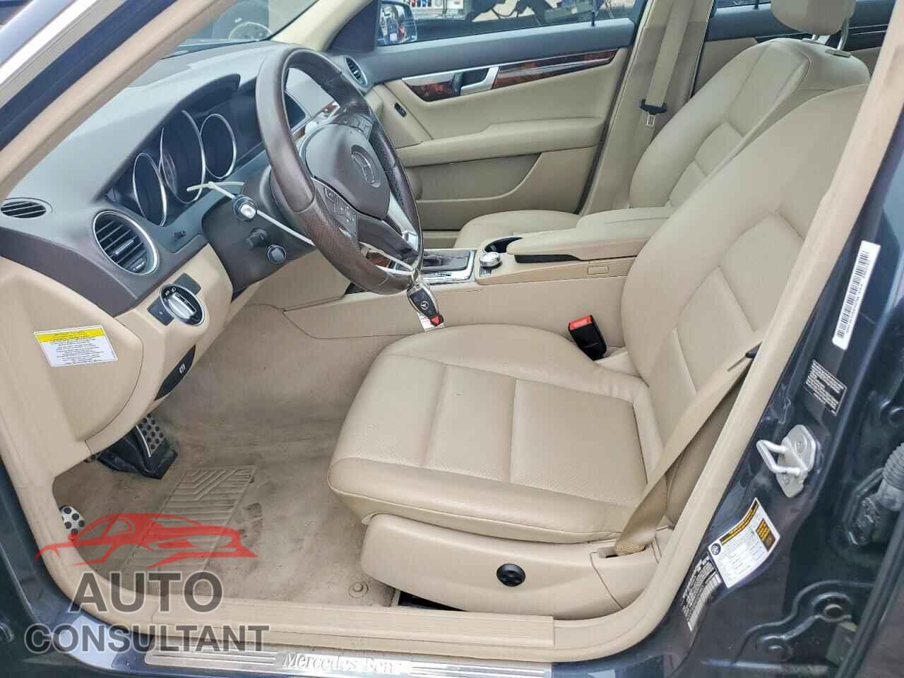 MERCEDES-BENZ C-CLASS 2014 - WDDGF8AB4EA892983