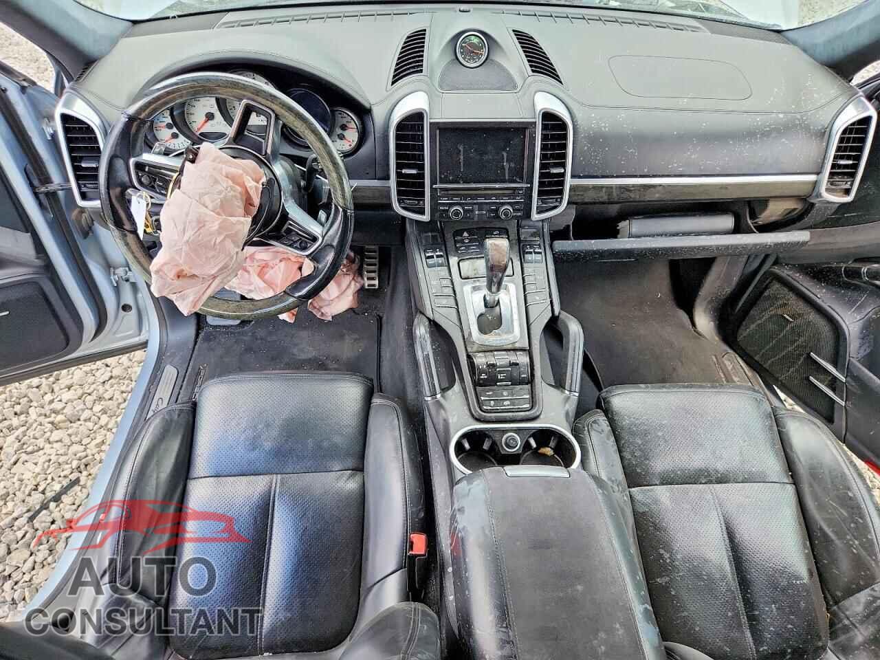 PORSCHE CAYENNE 2016 - WP1AD2A23GLA76047