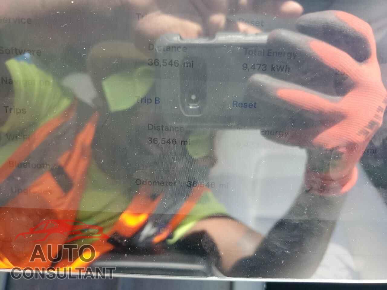 TESLA MODEL 3 2023 - 5YJ3E1EA5PF476374