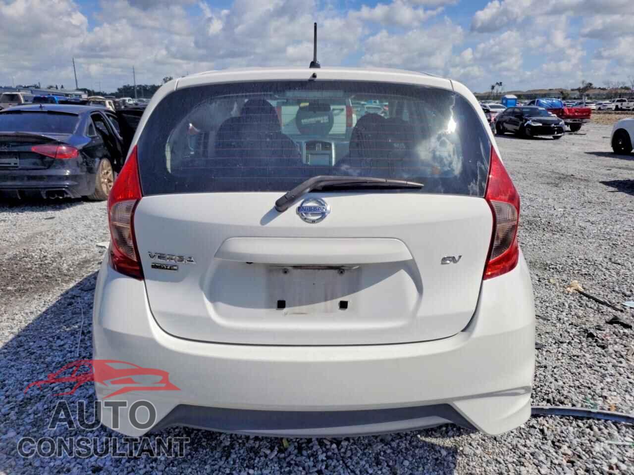 NISSAN VERSA 2019 - 3N1CE2CP3KL357104