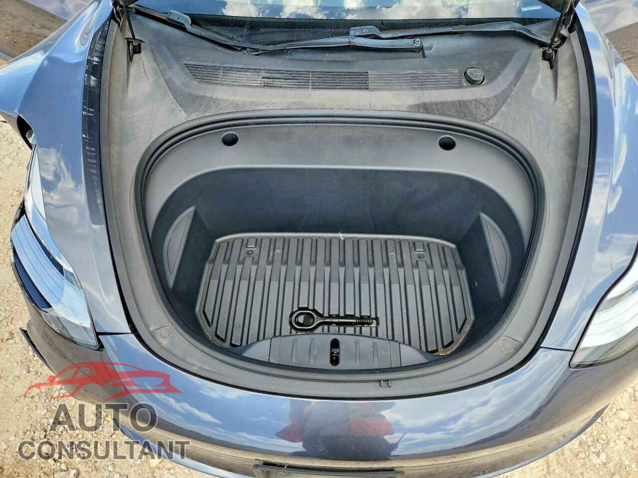 TESLA MODEL 3 2019 - 5YJ3E1EA6KF519841