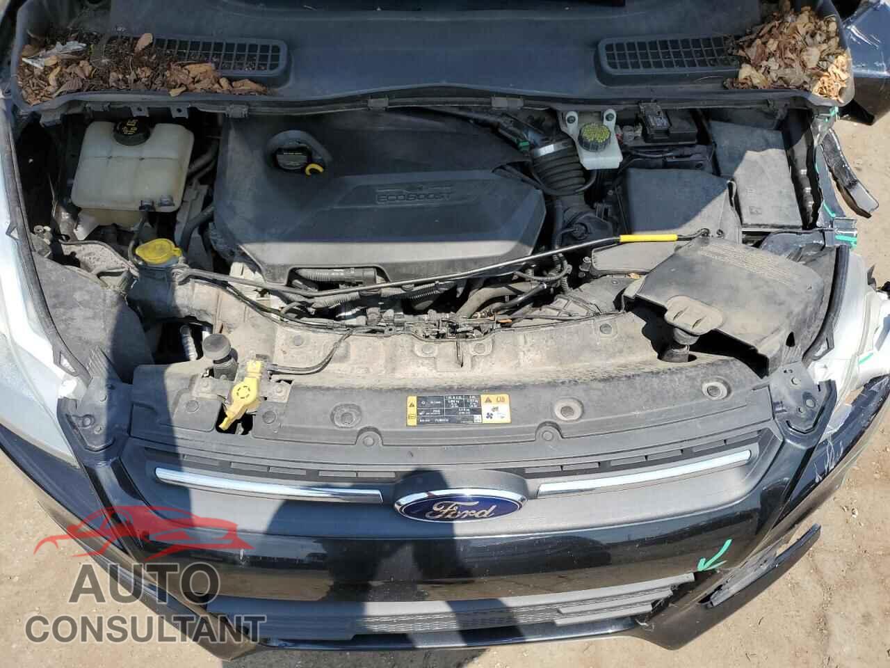FORD ESCAPE 2015 - 1FMCU0GX5FUA51141