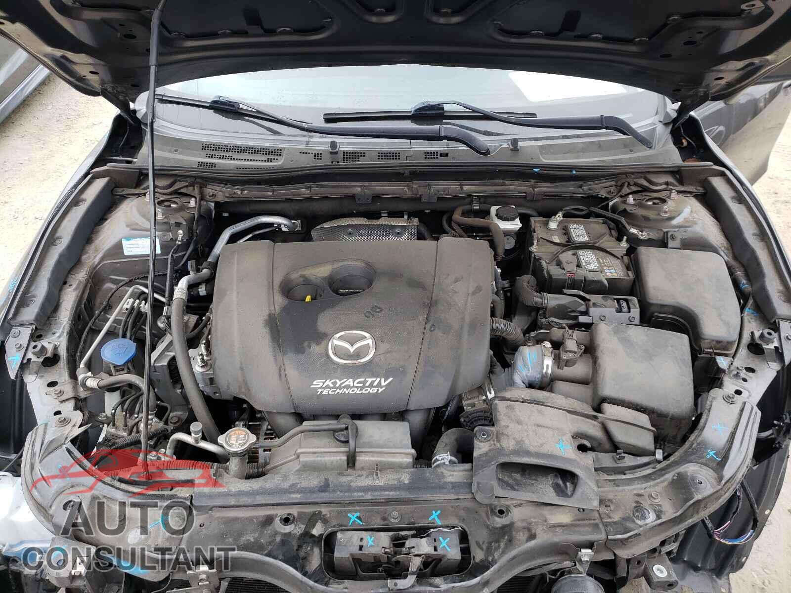 MAZDA 3 2017 - 3MZBN1U73HM153114
