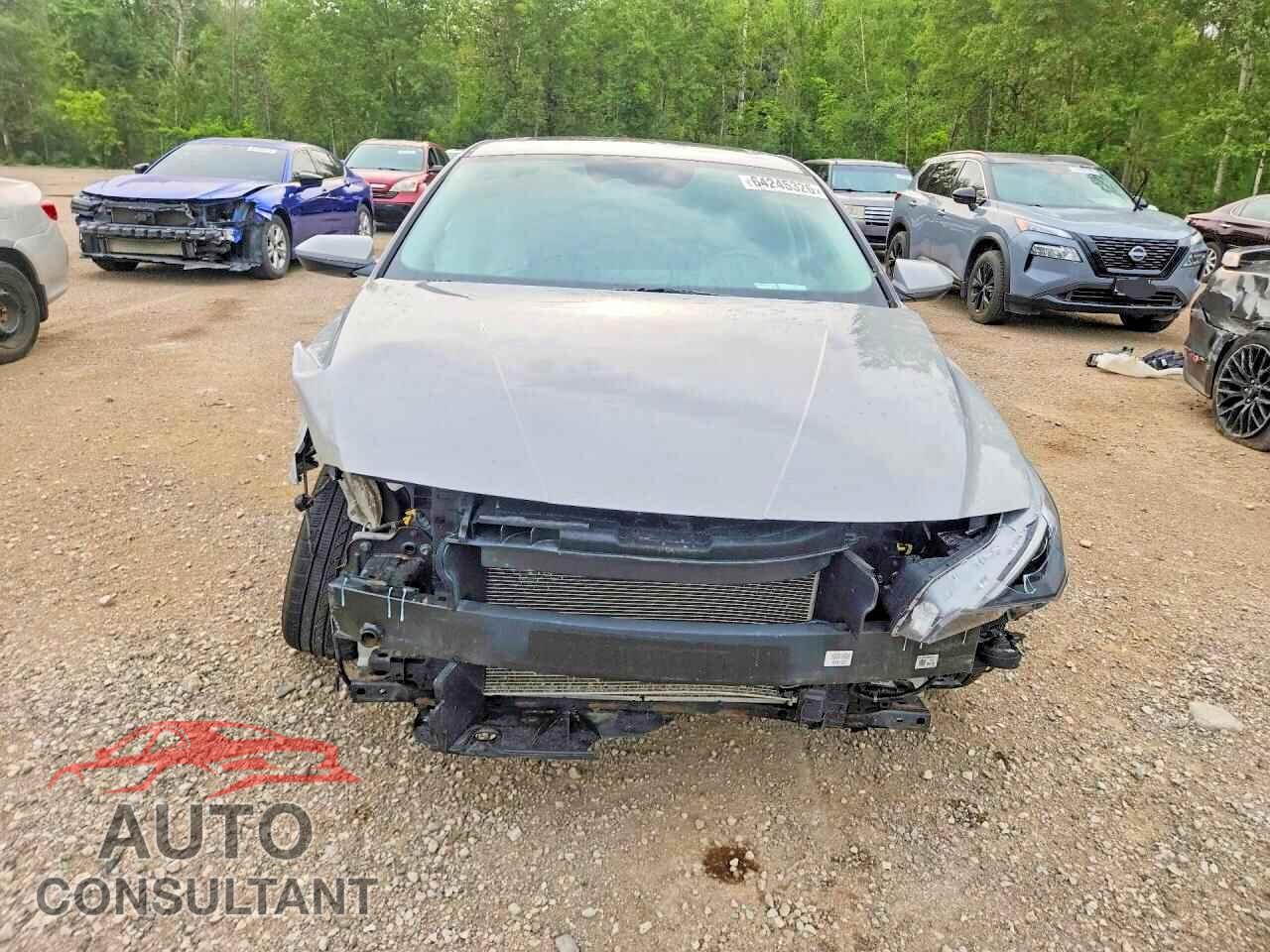 HYUNDAI ELANTRA 2022 - KMHLM4AG8NU258248