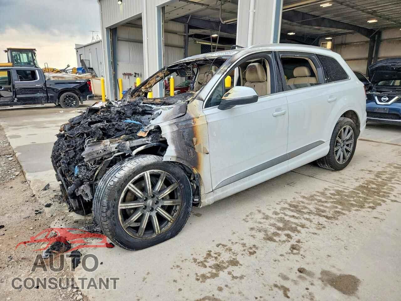 AUDI Q7 2017 - WA1LAAF79HD035672