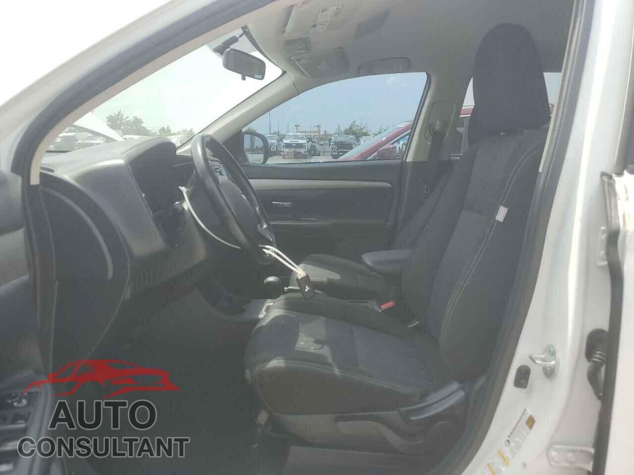 MITSUBISHI OUTLANDER 2016 - JA4AD3A34GZ016320