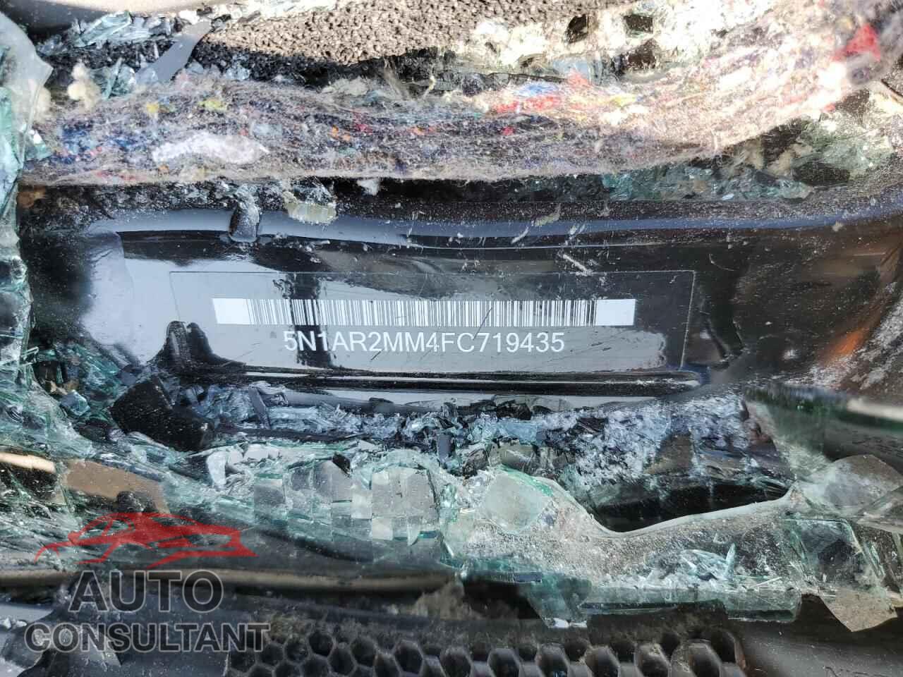 NISSAN PATHFINDER 2015 - 5N1AR2MM4FC719435