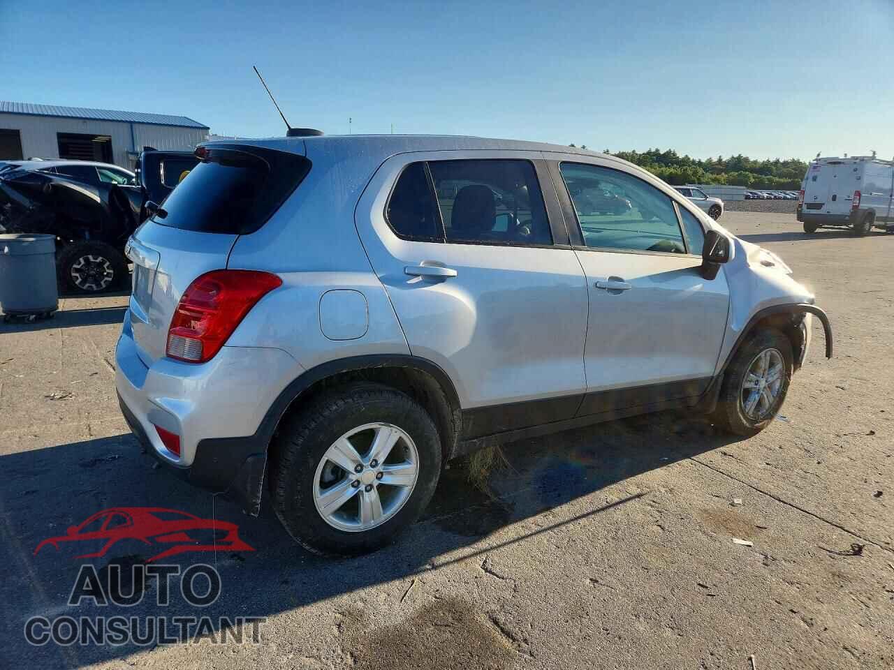 CHEVROLET TRAX 2020 - 3GNCJNSB2LL117907