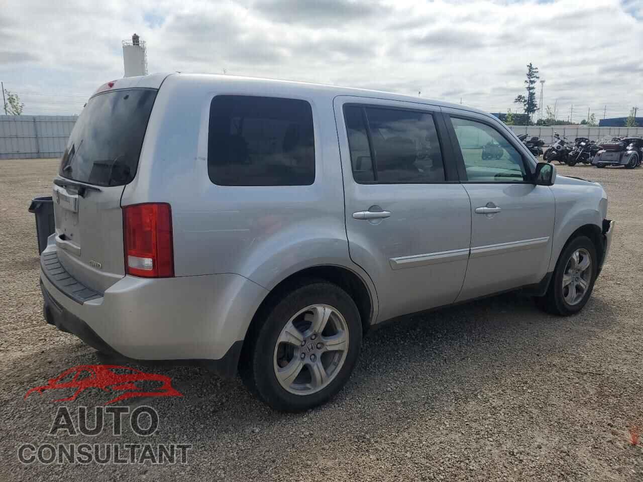HONDA PILOT 2015 - 5FNYF4H5XFB055025