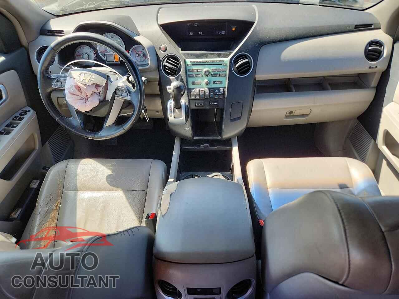 HONDA PILOT 2009 - 5FNYF38579B019677
