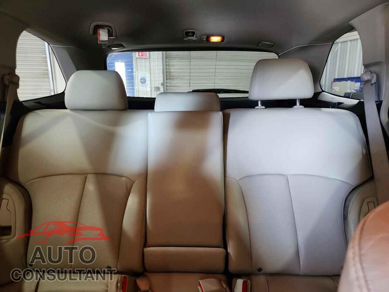 SUBARU OUTBACK 2013 - 4S4BRDKC2D2238225