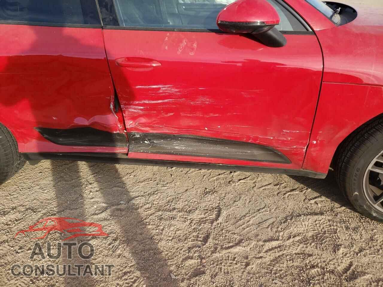 PORSCHE MACAN 2021 - WP1AA2A59MLB05811