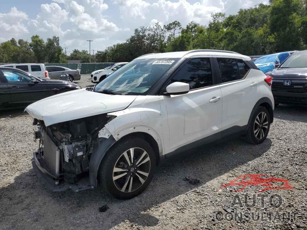 NISSAN KICKS 2018 - 3N1CP5CU8JL518112