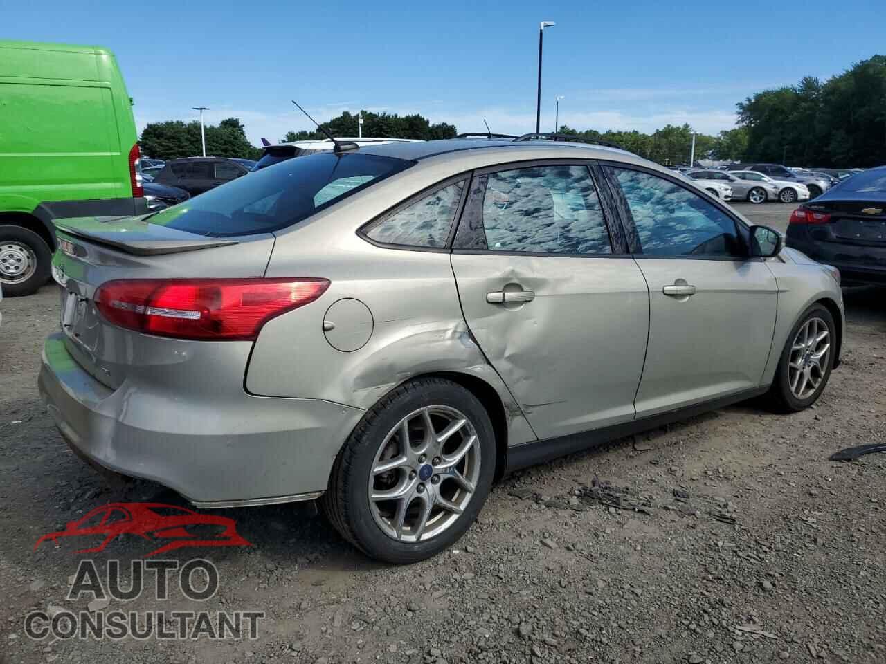 FORD FOCUS 2015 - 1FADP3F22FL283411