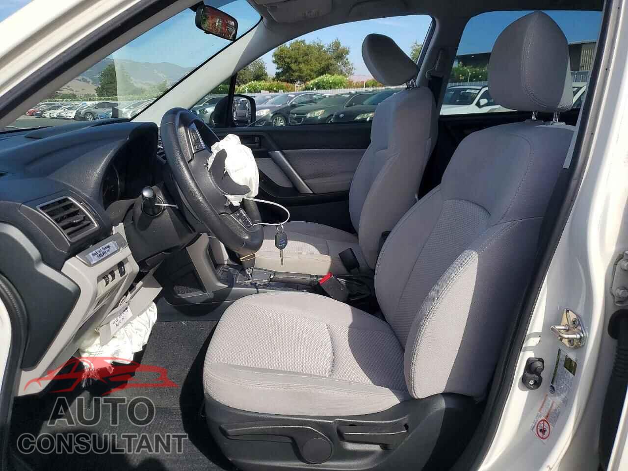 SUBARU FORESTER 2018 - JF2SJAAC2JH593272