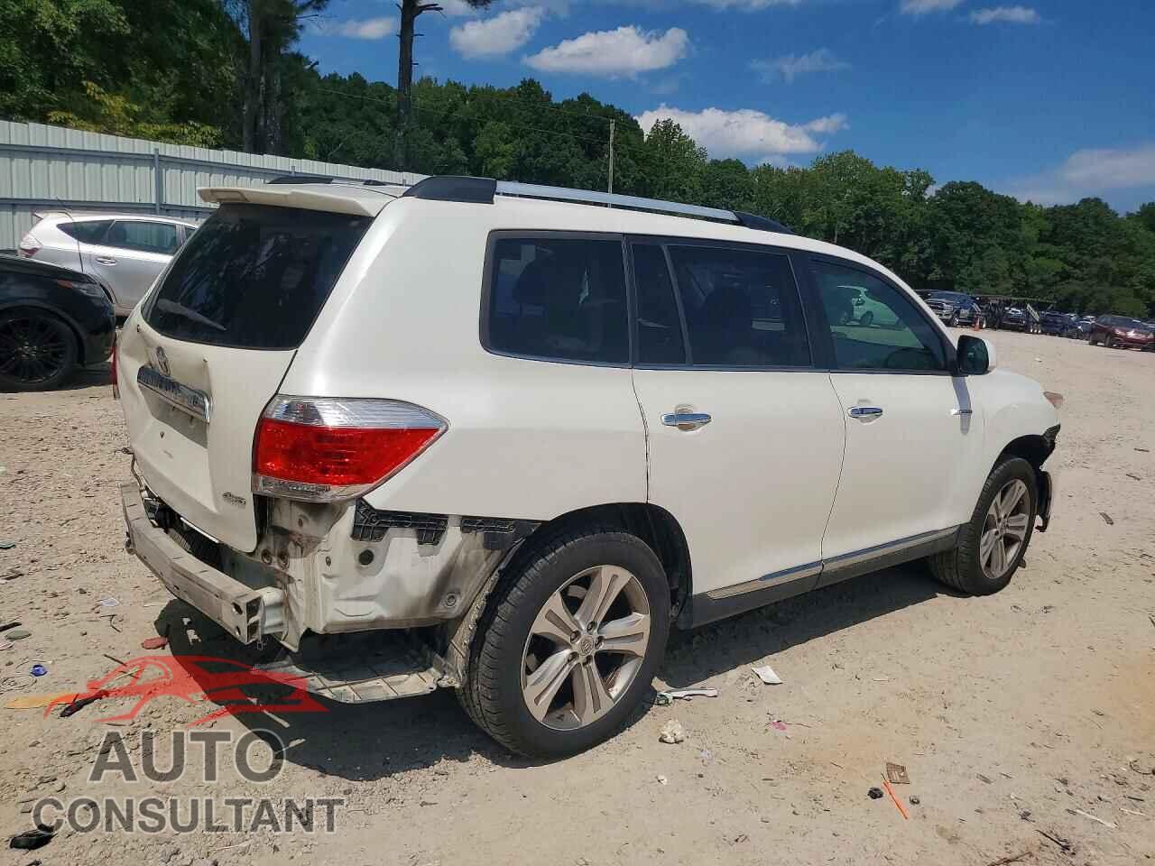 TOYOTA HIGHLANDER 2013 - 5TDDK3EH8DS276375