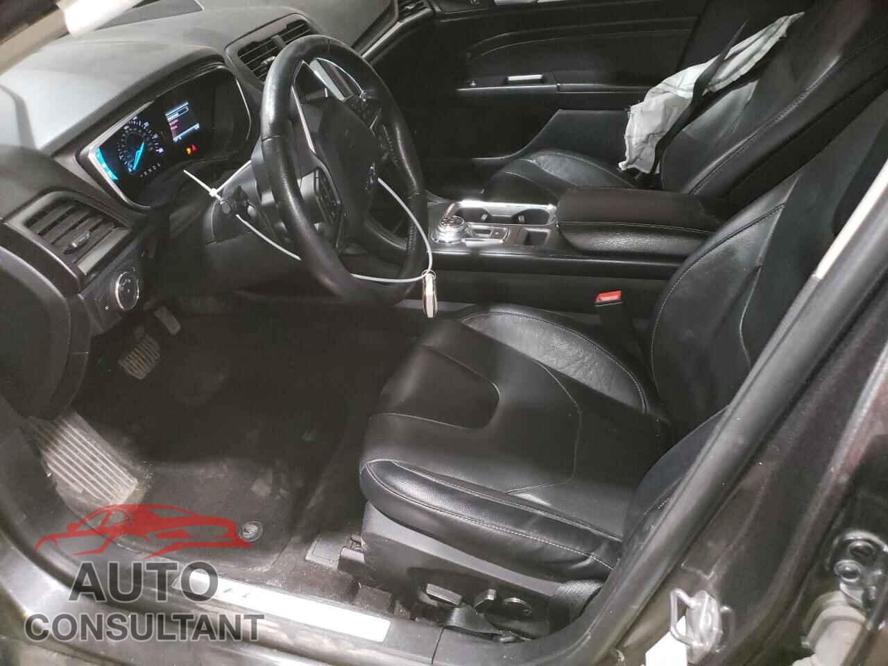 FORD FUSION 2020 - 3FA6P0D90LR176040