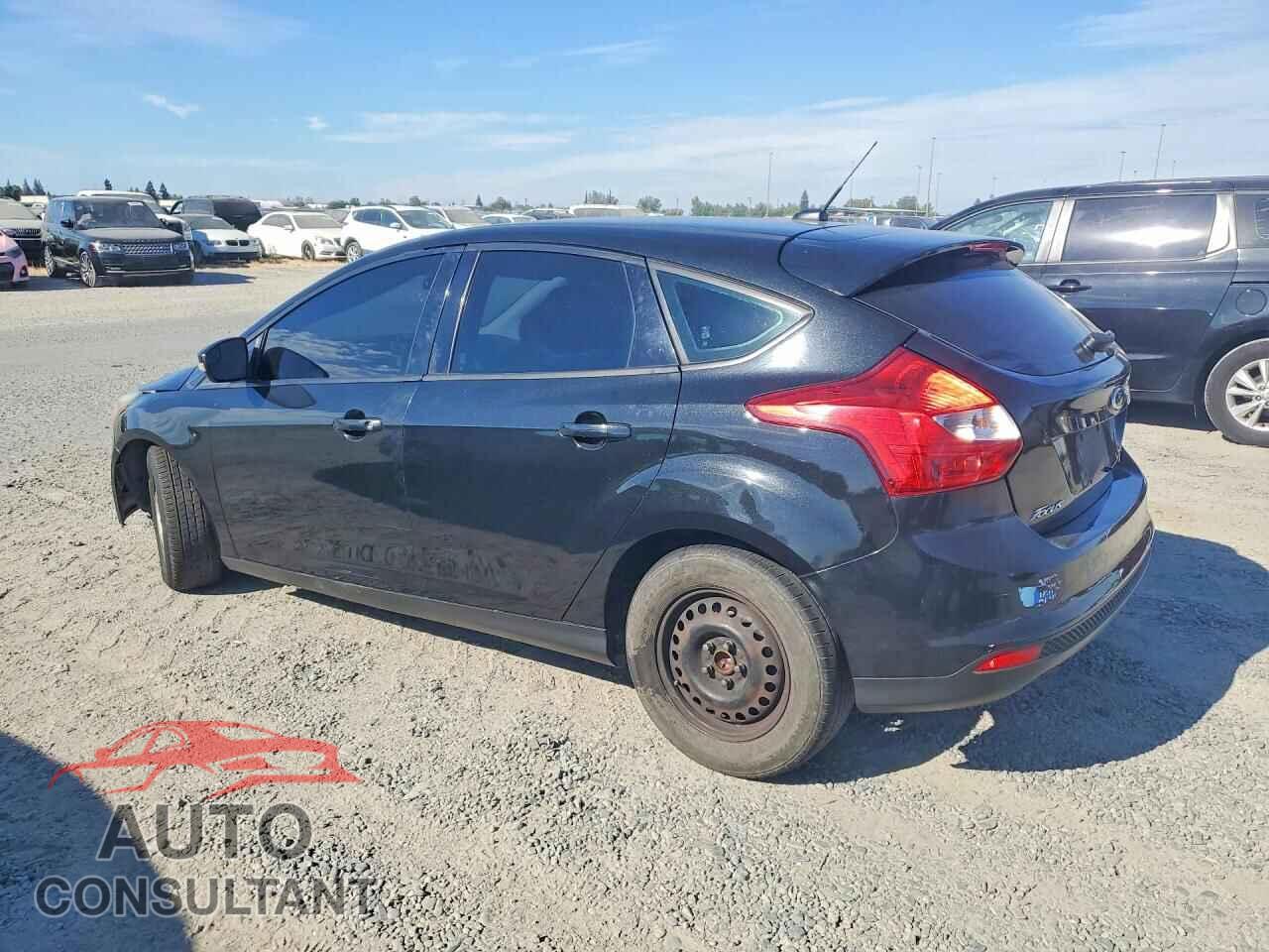 FORD FOCUS 2014 - 1FADP3K2XEL392820