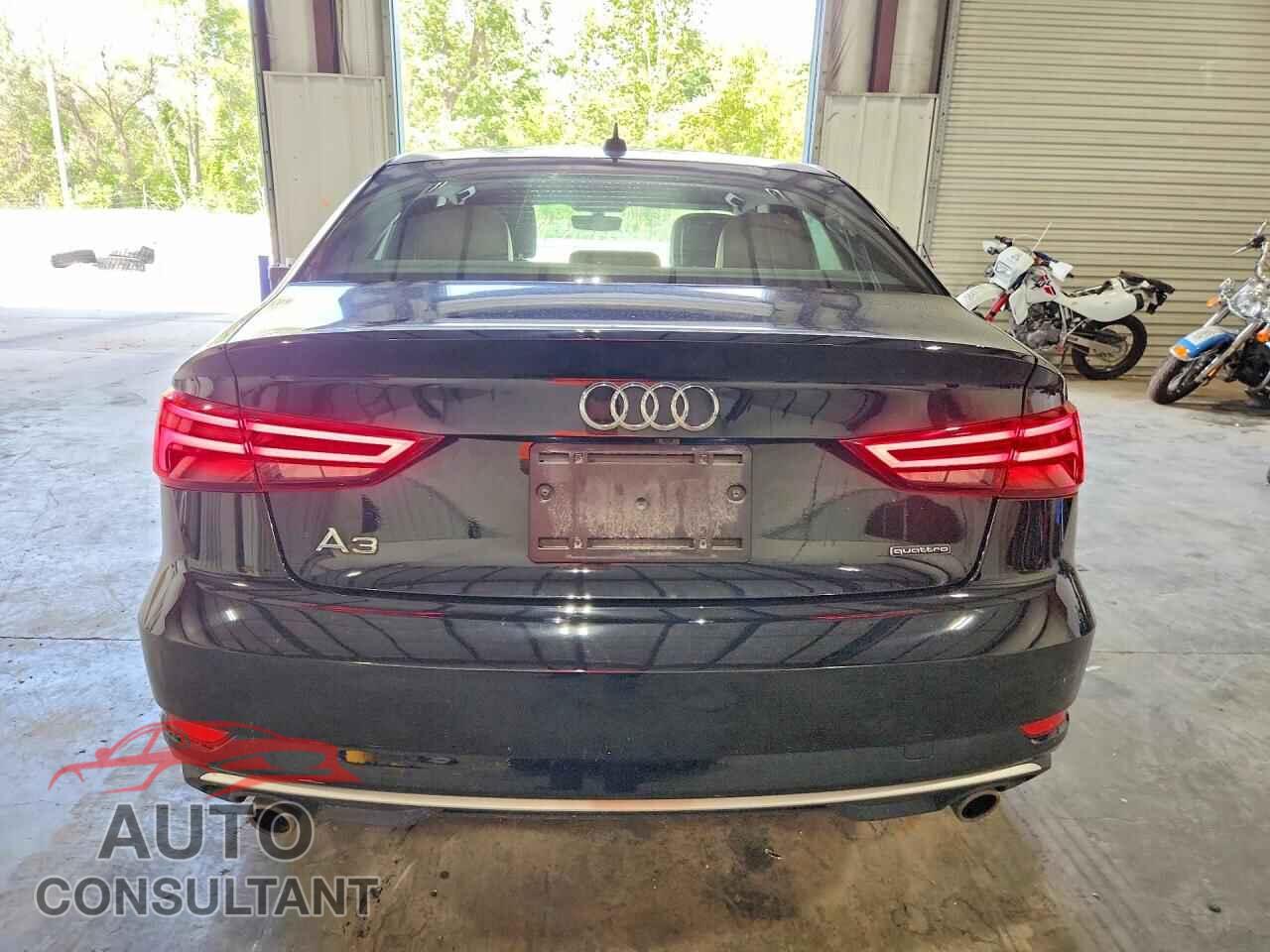 AUDI A3 2019 - WAUBEGFF9KA104043