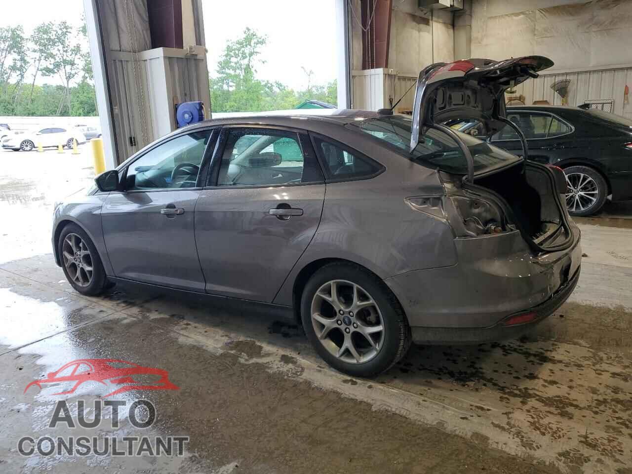 FORD FOCUS 2014 - 1FADP3F20EL389743
