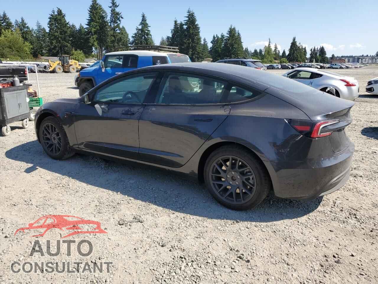 TESLA MODEL 3 2025 - 5YJ3E1EA7SF983379