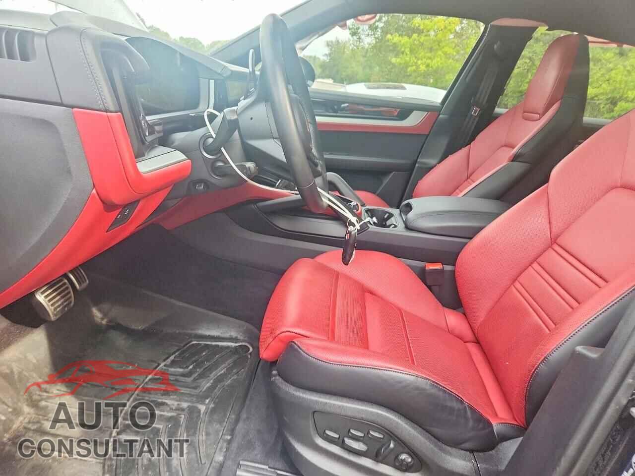 PORSCHE CAYENNE 2024 - WP1AL2AY2RDA33629